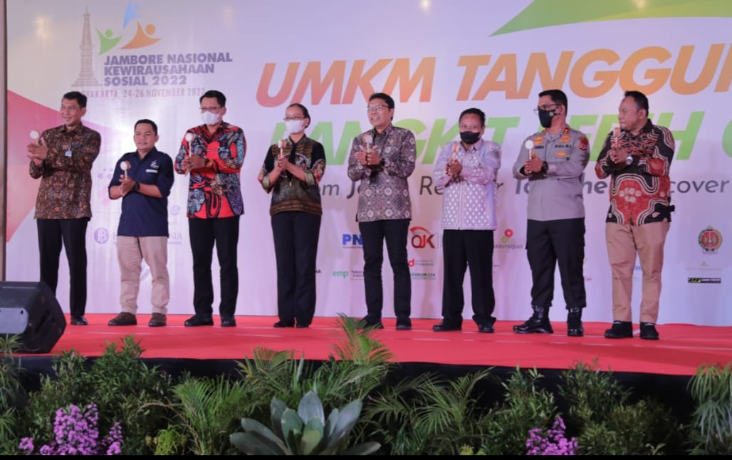 PERCEPAT PERTUMBUHAN EKONOMI  SLEMAN GELARJAMBORE NASIONAL KEWIRAUSAHAAN 