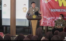 Pelajar Berprestasi Wujud Cinta…