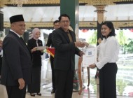 Pemkab Sleman Serahkan SK Pengangkatan…