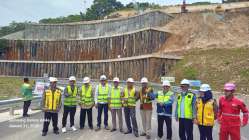 Jalan Baru JJLS Kelok 23 Kretek Bantul Januari 2026 Disambangi Sejumlah Dewan DIY 