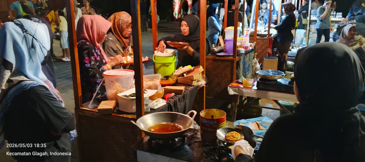 KESUKSESAN KULINER SENJA BUKTI POTENSI WISATA DAN USAHA LOKAl TAMANSURUH BANYUWANGI 