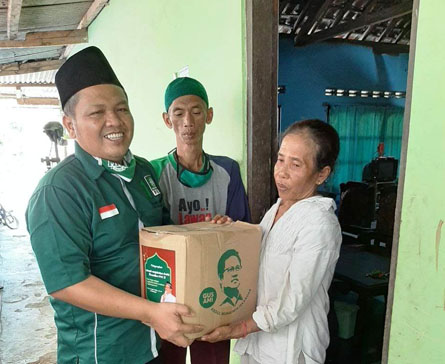 DPC PKB BANTUL SALURKAN  1.000 PAKET SEMBAKO