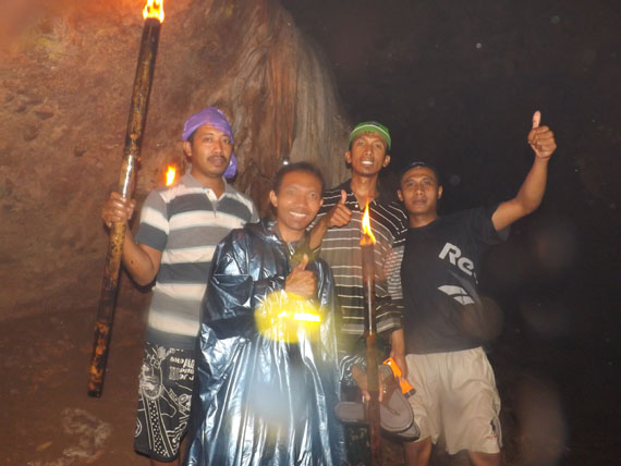 Di dalam goa sumurup samigaluh kulonprogo terdapat lorong misteri "Penduduk sekitar ramah dan sopan