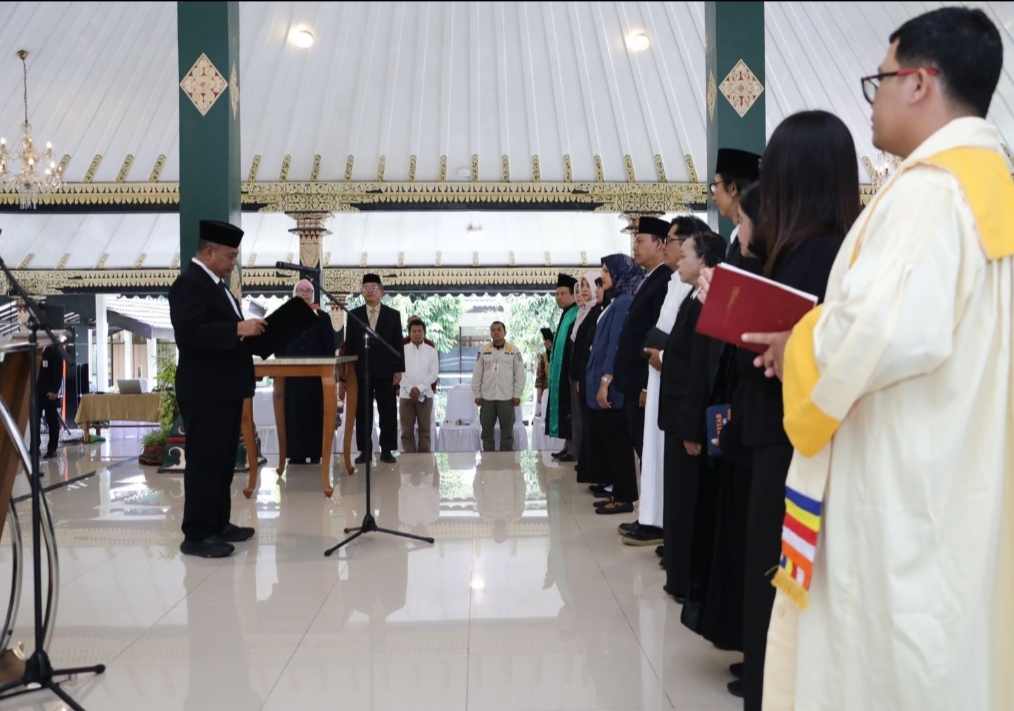 8 Anggota KPAD Sleman Periode 2026 - 2028 Dilantik Bupati Sleman
