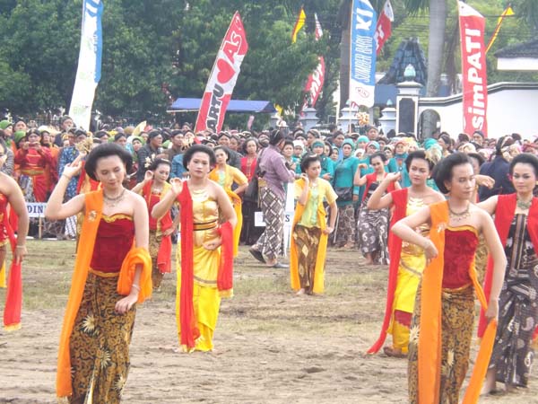 Hut Gunungkidul Ke 183 Tahun 2014 Meriah