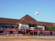 Prosesi Penurun Bendera HUT RI…
