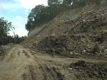Tebing Di Rontokan Jalur Gunungkidul - Sleman Terbangun Pasca Proyek 'Akan Menjadi Jalan Ekonomi - Wisata