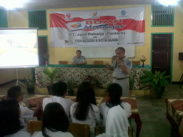 Jasa raharja jambi peduli kepada siswa smk