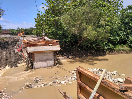 Terkait Proyek Jembatan Klayar Molor, Begini Jawaban DPU