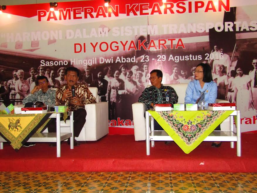Launching Dan Bedah Buku Naskah  GRM Dorojatoen
