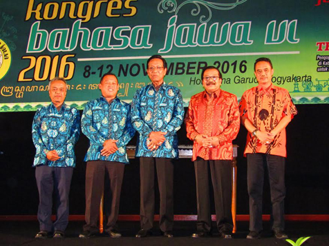 KONGRES BAHASA  JAWA VI DI YOGYAKARTA,PERTAHANKAN  BAHASA JAWA  ADILUHUNG 