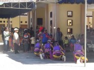 Kuda lumping unjuk kebolehan di…