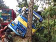 Truk Angkut Mill ke Banjarnegara…