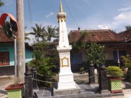 Miniatur tugu pal putih Jogja Berdiri…