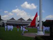 Di halaman Gedung Agung Yogyakarta…