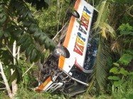 Bus Aneka Jaya jurusan Pacitan…