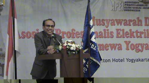 Anggota APEI Siap Bersaing Dengan Tenaga Kerja Luar Negeri
