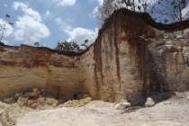 PENAMBANG BATU DI KAJAR III, KARANGTENGAH…