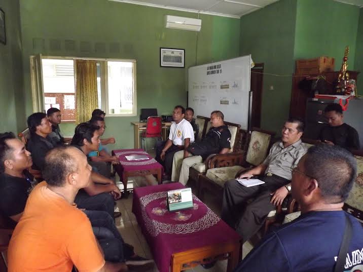PETUNJUK ARAH PINDUL DIGASAK , JOKI GERUDUK KONTOR SATPOL PP