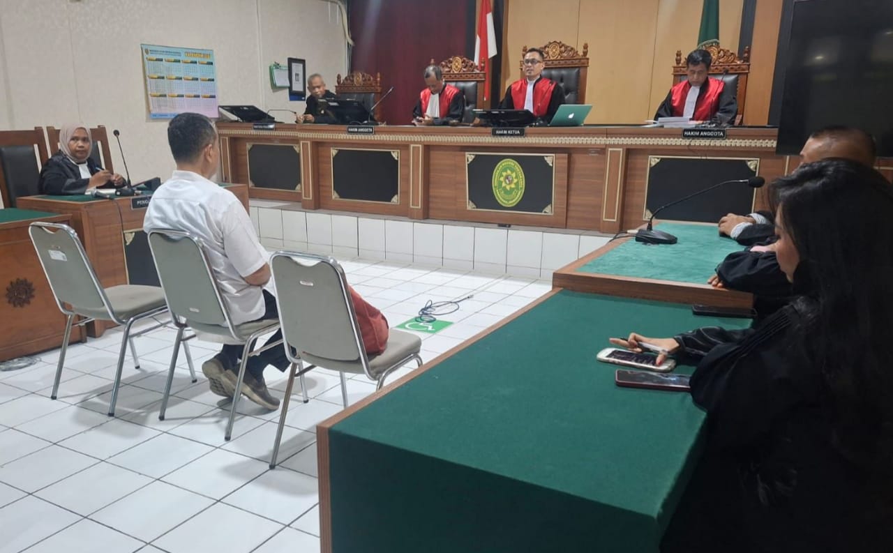 Sidang Korupsi Bandwith Sleman, Eka Suryo Prihantoro Divonis 4 Tahun Penjara Hakim Soebekti Dissenting Opinion ‘Tidak Terbukti Secara Sah dan Menyakinkan Baik Dakwaan Primer Maupun Subsider