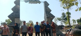 Wisata Watu Payung Gedang Prambanan Kian Ngetop 