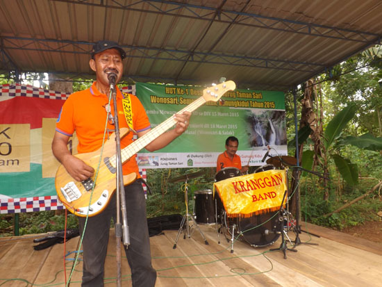 Musik koes plusan banyak di gemari 