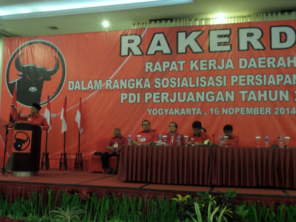 Hutang Indonesia membengkak 87 triliun target pajak minus 100 triliun ? 
