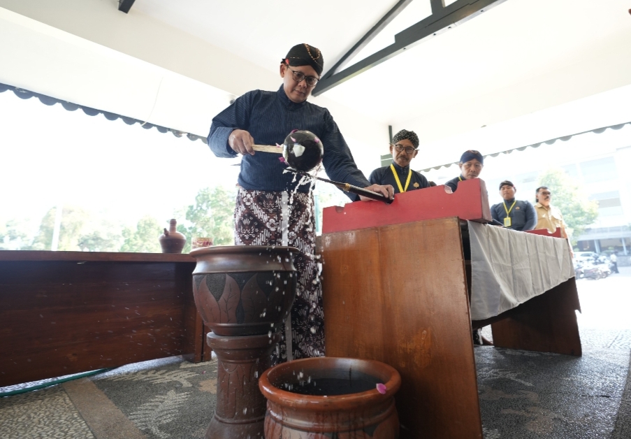 Inilah Pemkab Sleman Gelar Upacara Adat Jamasan Pusaka Tombak Kyai Turunsih tahun 2026 