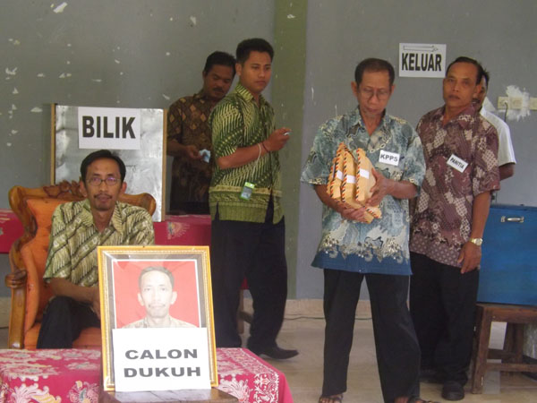 Pemilihan Dukuh "Wahyu Setiawan Membekuk Kotak Kosong "