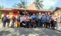 Yayasan IKY Salurkan Berbagai Bansos…